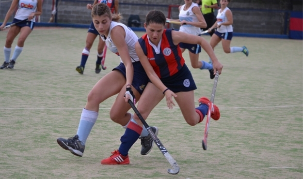 El Hockey sobre Césped, sin regularidad