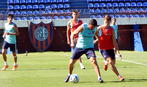 Ensayo de fútbol ante la reserva