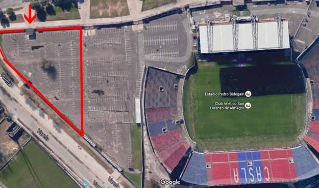 Entrega de nuevos carnets de estacionamiento Puerta 7