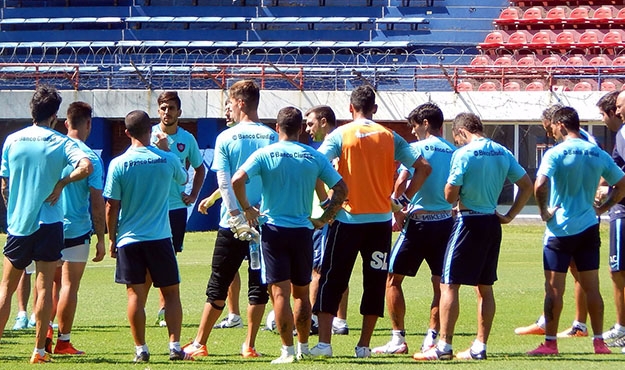 Fútbol y pelota parada