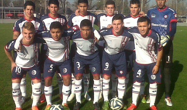 La Cuarta goleó a Independiente