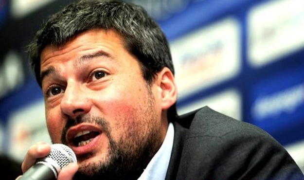 Lammens habló en conferencia