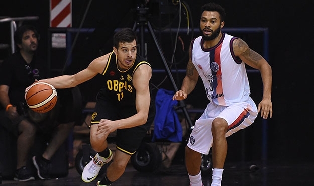 No le alcanzó para pasar al frente