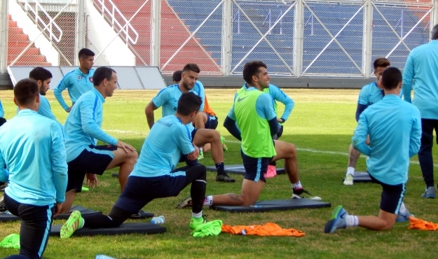 Se prepara para enfrentar a Lanús