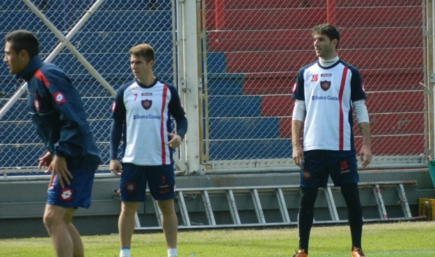 Pizzi define el equipo para enfrentar a Tigre