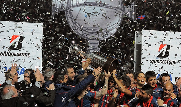 Por otro título internacional