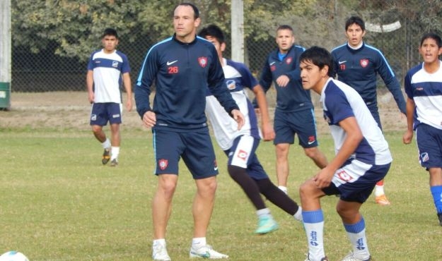 Práctica de fútbol en Salta