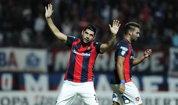 Quiere seguir en carrera