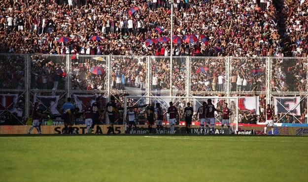 Se define el Triangular