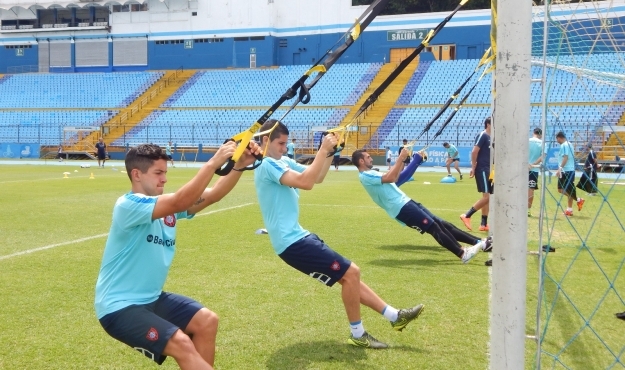 Trabajos con pelota y movimientos tácticos