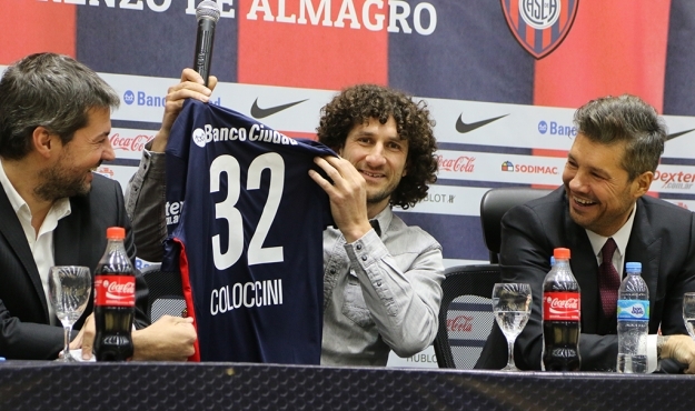 Se inauguró el Polideportivo con la Vuelta de Coloccini