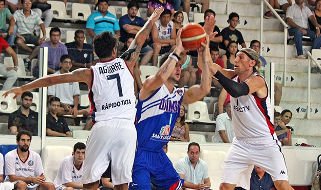 Se mide ante el líder