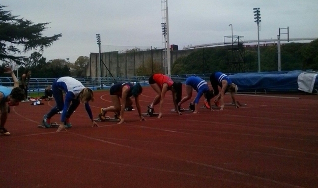 Sobresaliente actuación del atletismo