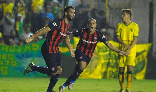 Tercer triunfo al hilo