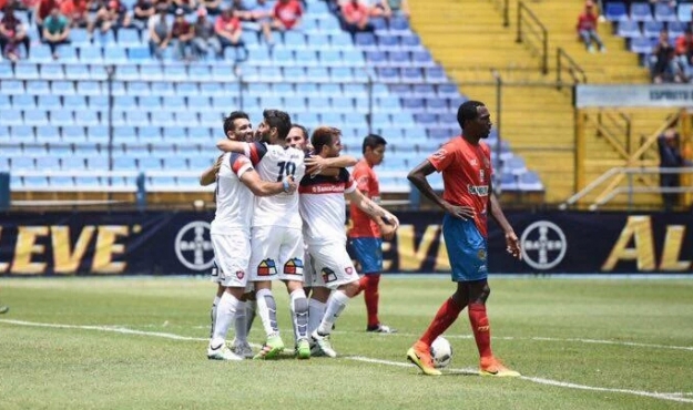 Triunfo en el cierre de la gira
