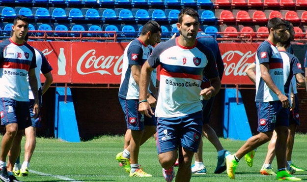 Veinte futbolistas quedaron concentrados