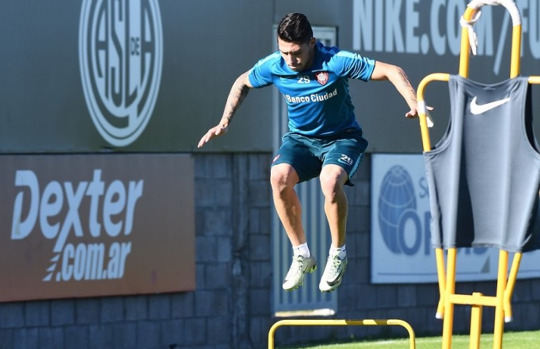 Salazar se entrenó junto al plantel