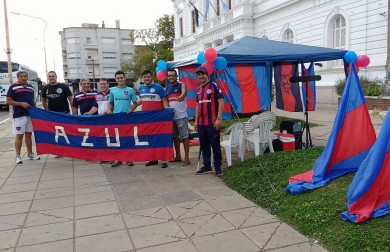 Ya van 46 años de pasión Azul... grana