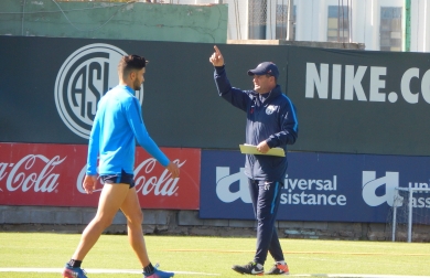 Práctica de fútbol pensando en Vélez