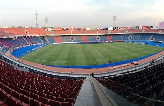 Venta vs. Cerro Porteño en Asunción