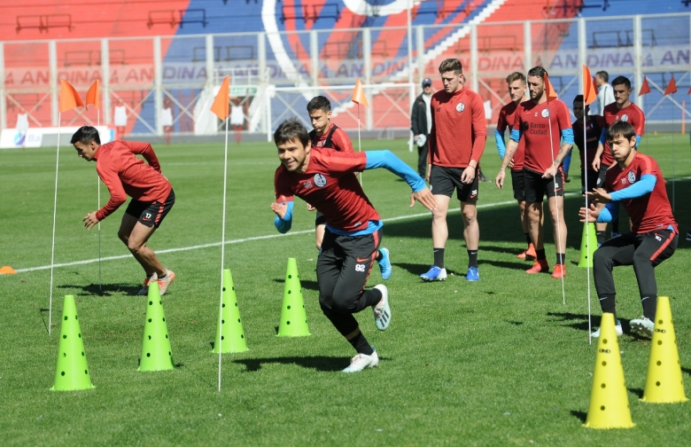 Fútbol en dos bloques