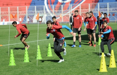 Fútbol en dos bloques
