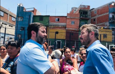 Reforzando lazos con la comunidad