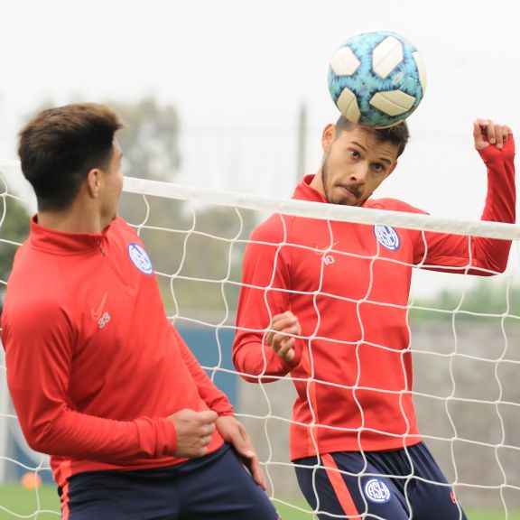 Con el regreso del fútbol en la cabeza