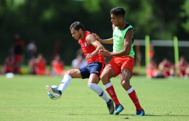 Práctica de fútbol vs. Los Andes