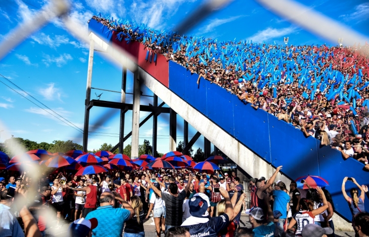 Venta de entradas vs. Estudiantes