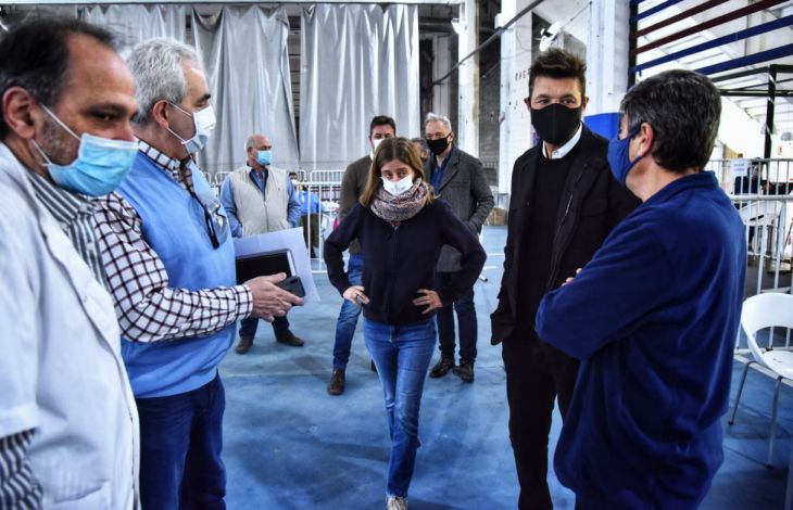 Tinelli recorrió las unidades sanitarias en el estadio