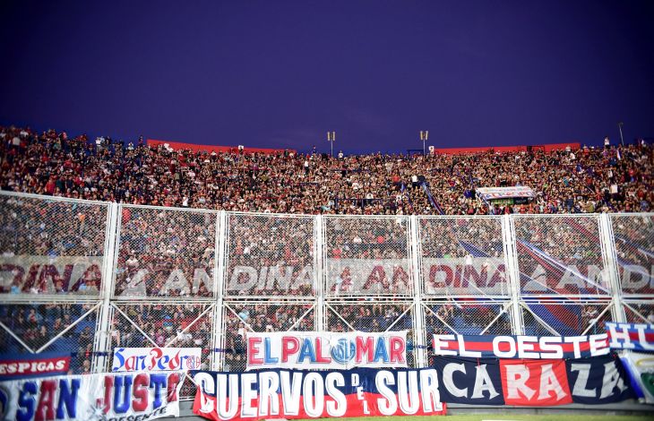 Traé tu bandera, nosotros la colgamos