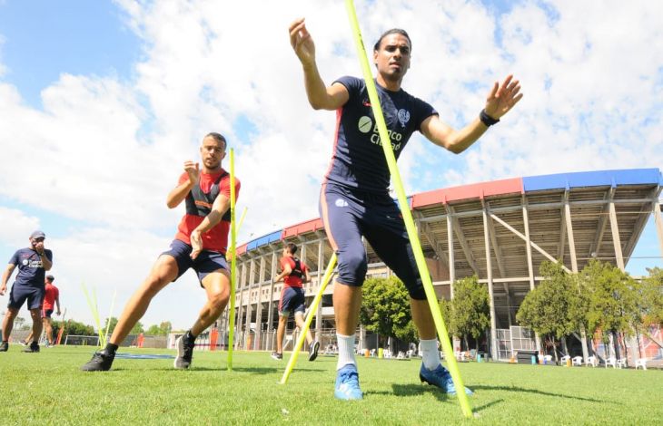 Di Santo entrenó a la par