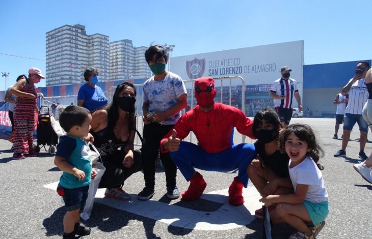 Hermosa jornada solidaria en Boedo