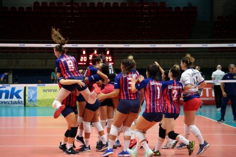 Triunfazo clásico en el debut