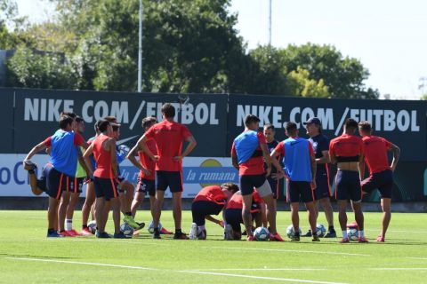 Regreso al trabajo con cambio de mando