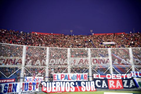 Traé tu bandera, nosotros la colgamos