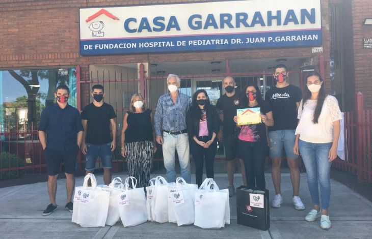 Regalando sonrisas en la Casa Garrahan