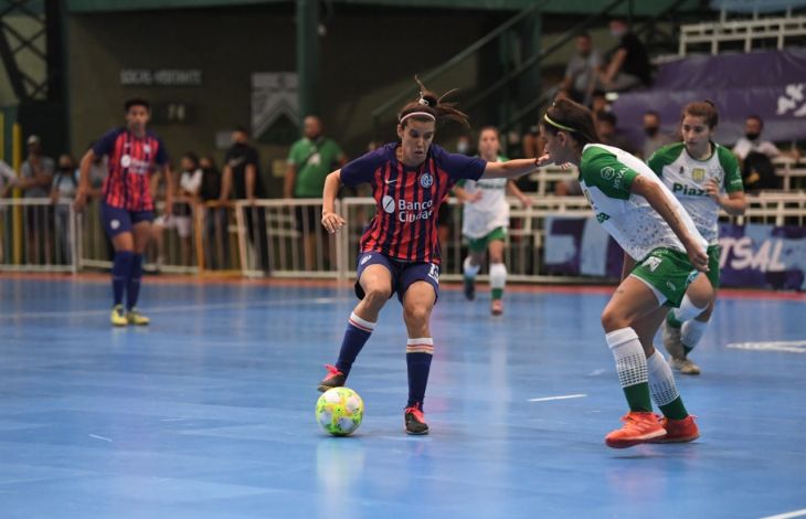 La copa se escapó en los penales 