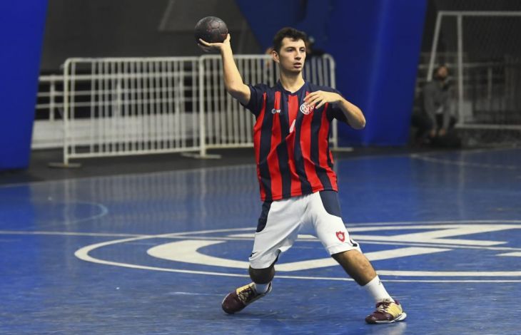 ¡Los Cuervos salen a la cancha!