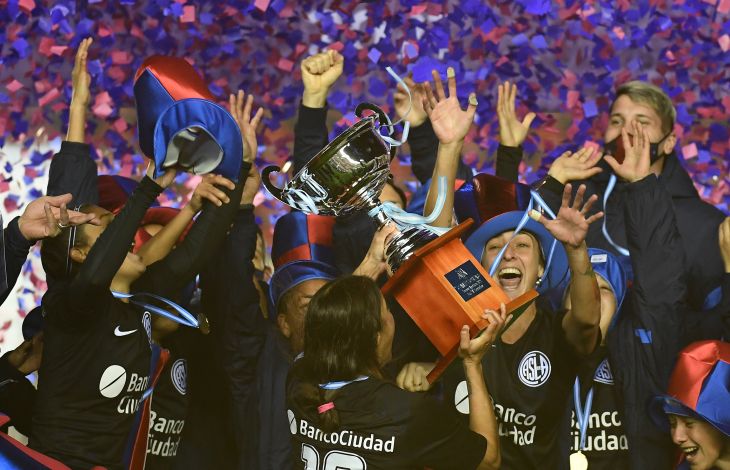¡Campeonas!