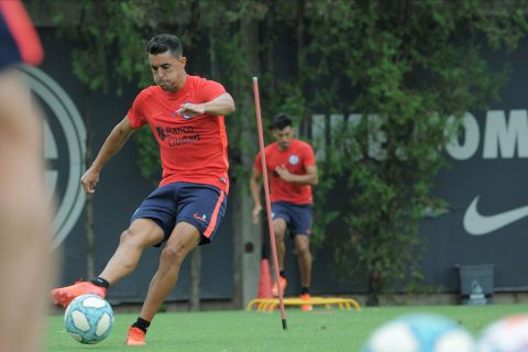 Con el debut en la mira