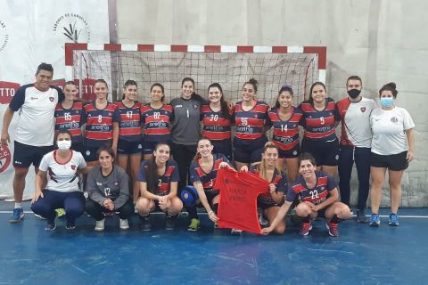 No pudo ser en el debut