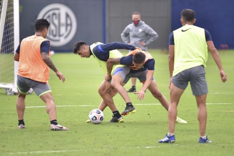 Con la cabeza en Santos