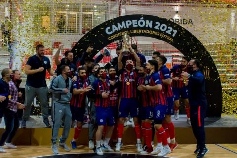 ¡Campeones de América!