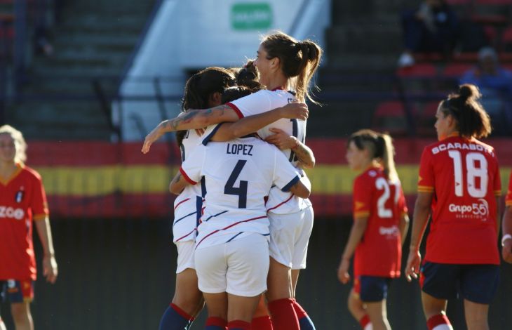 Golearon las Santitas