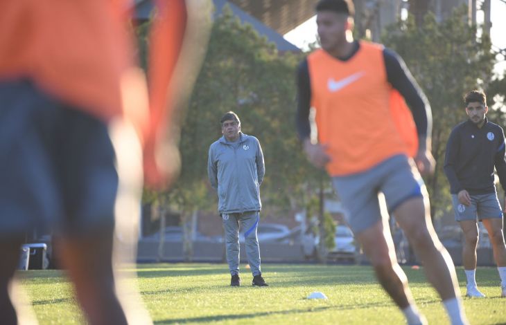 Berón dirigió su primera práctica 