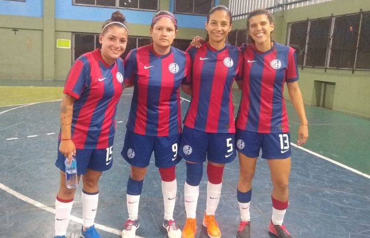 ¡Invictas!