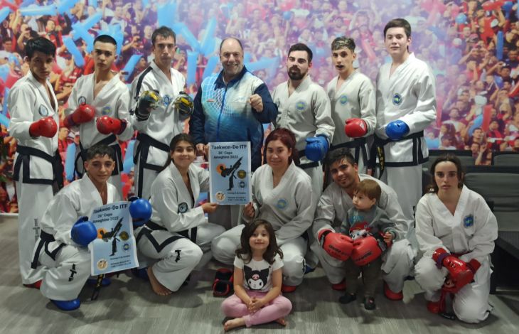 UNA COLECCIÓN DE MEDALLAS EN LA COPA AMEGHINO