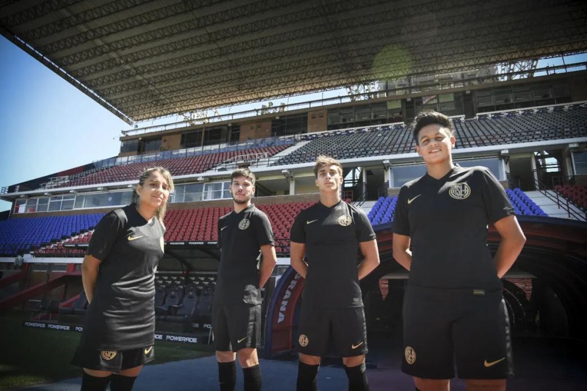 cupón Discriminatorio equivocado Nike presentó la tercera camiseta del Ciclón / San Lorenzo de Almagro
